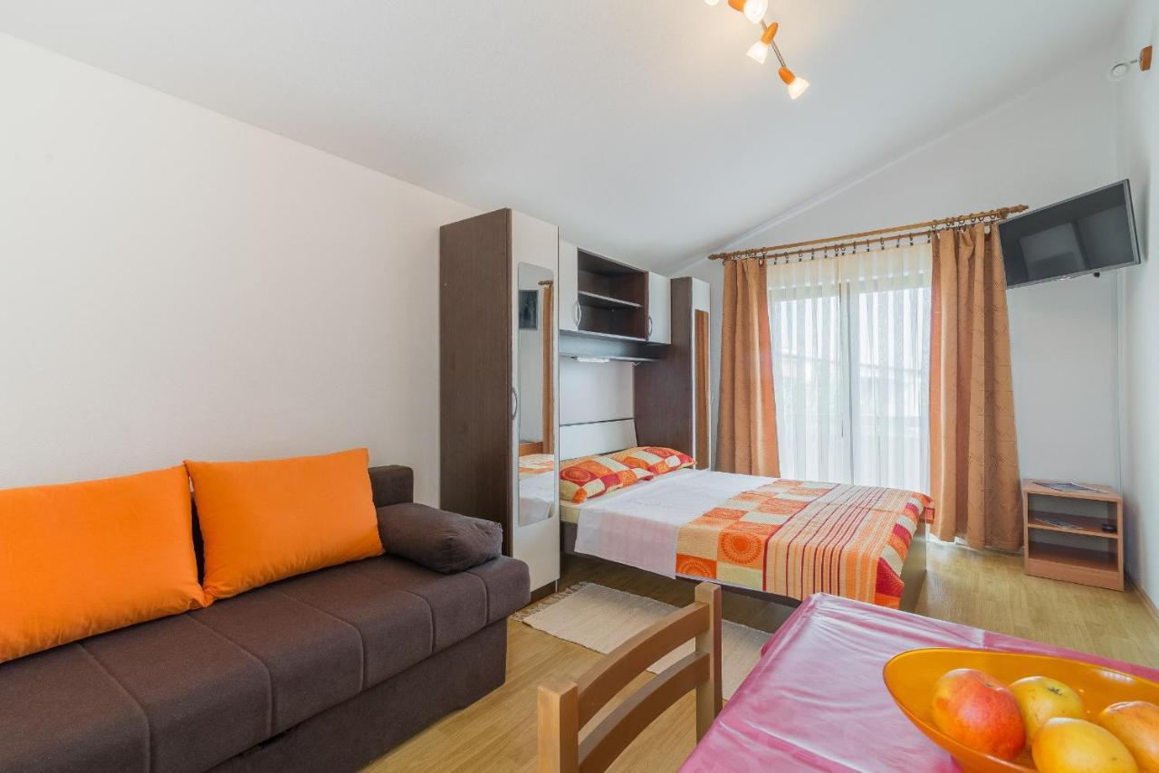 Apartments Puskaric Vir Eksteriør bilde