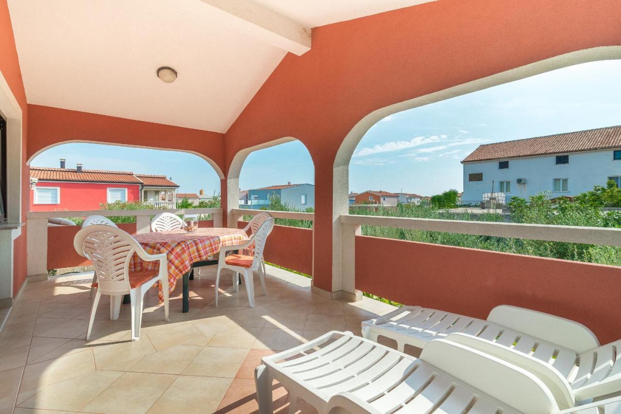 Apartments Puskaric Vir Eksteriør bilde